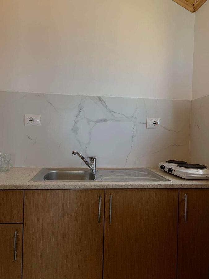 Sea La Vie Anesti Apartment Borsh Ngoại thất bức ảnh
