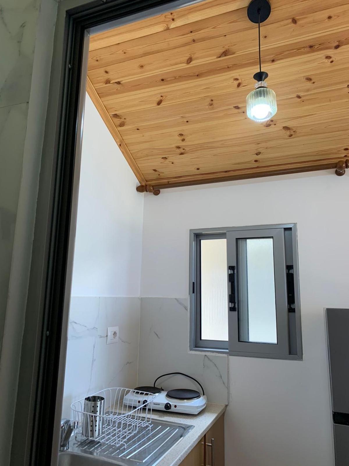 Sea La Vie Anesti Apartment Borsh Ngoại thất bức ảnh